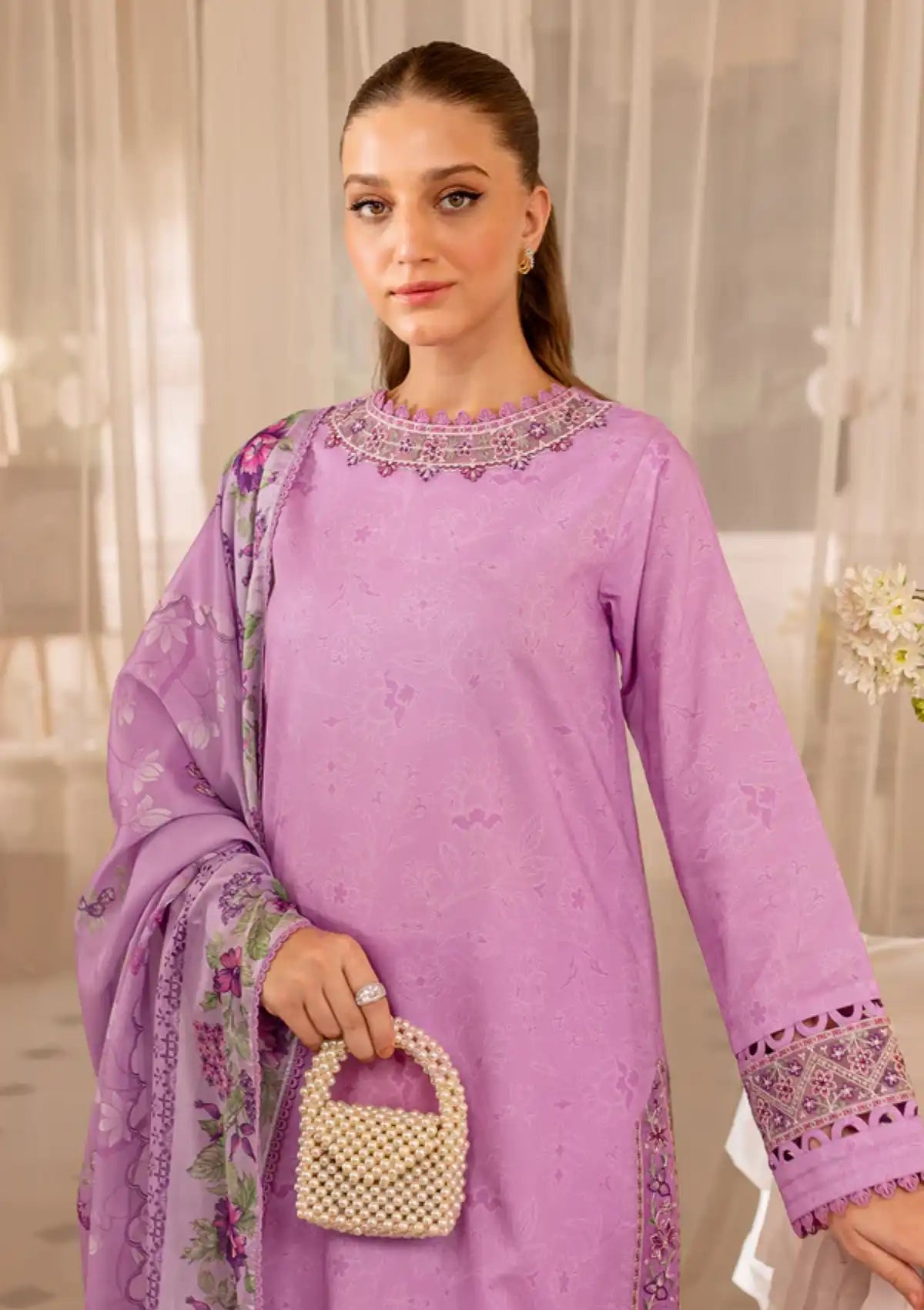 Lawn Collection Farasha Seraya Emb Lawn'25 D-09