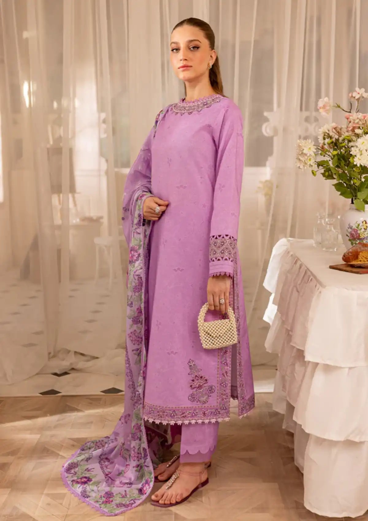 Lawn Collection Farasha Seraya Emb Lawn'25 D-09